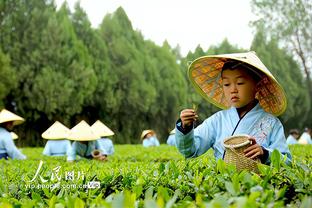 十字韧带撕裂赛季报销？阿拉巴赛后坐车离开球场，神色凝重